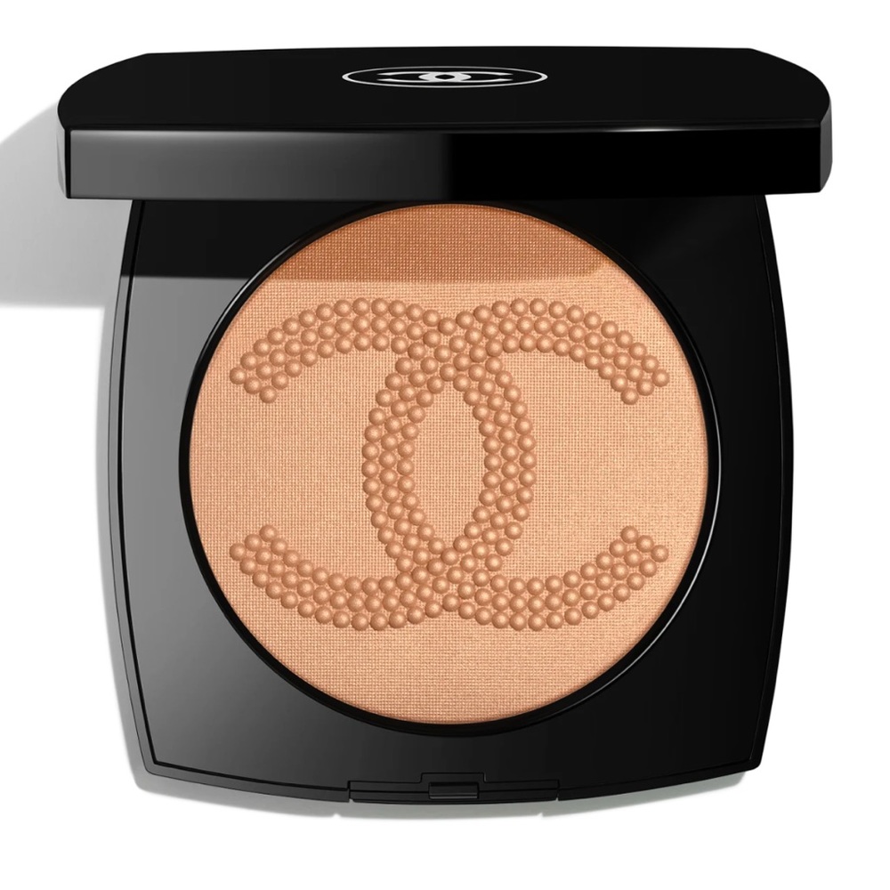 Chanel Oversize Illuminating Face Powder /(Sold out item) Warm Gold
